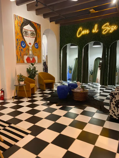 Y Boutique Plaza Las Americas