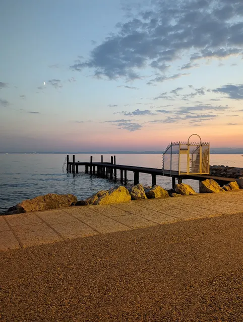 Front Lake Apartments Bardolino