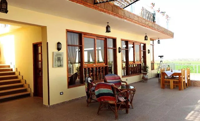 Thebes Restaurant (Tebaa)