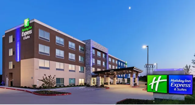Holiday Inn Express & Suites. Purcell, Oklahoma