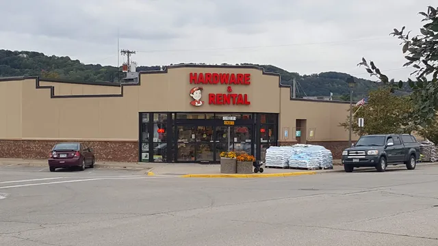 La Crescent Ace Hardware