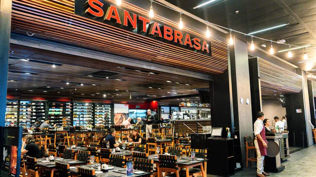 Santa Brasa Costanera Center