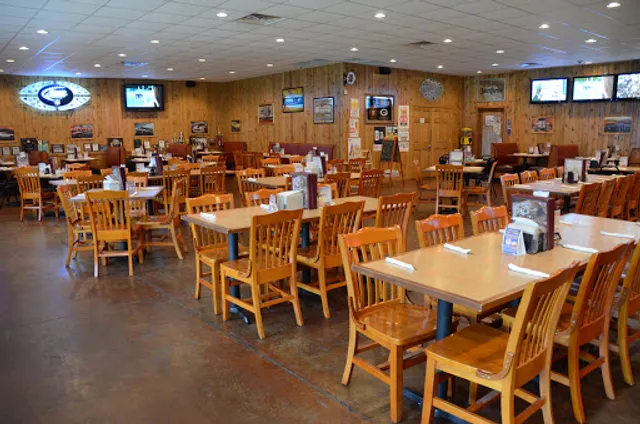 Willow River Saloon/Carbone's Pizzeria