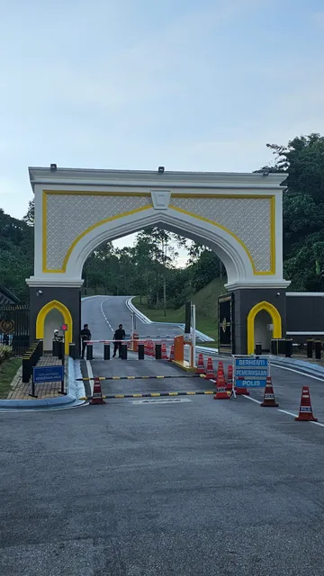 Gate 2 of National Palace