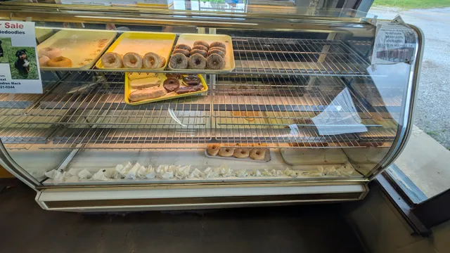 Missy’s Donut and Bakery