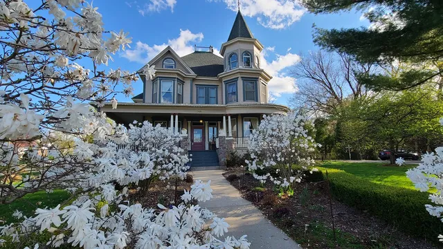The Cherry Tree Inn Bed and Breakfast