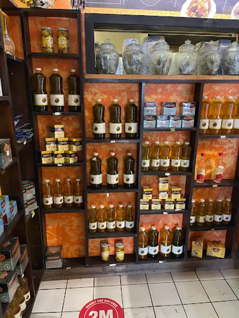 Saveurs du Monde - Halal - Shawarma - Couscous - Falafel - Shish Taouk