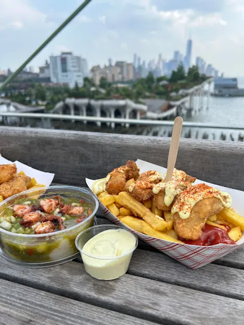 Lolo’s on the Water