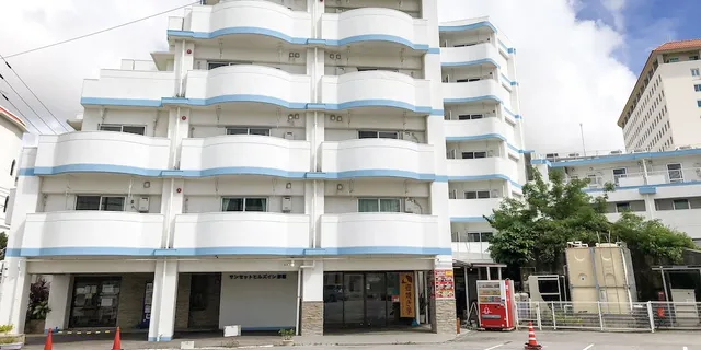 Sunset Hills Inn Naha