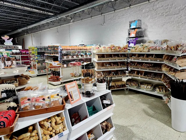 Dante & Dory's Pet Emporium