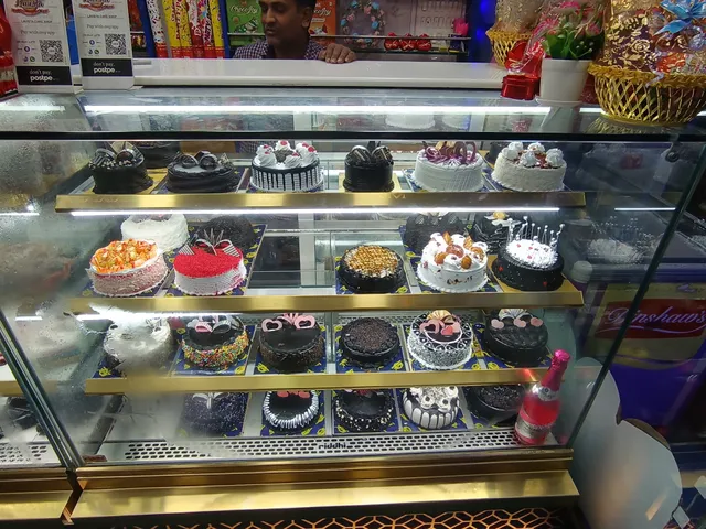 Lavista The Complete Cake Shop