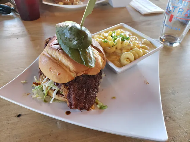 Bud's Rockin' Country Bar & Grill