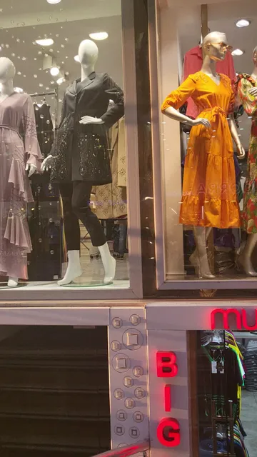 Лалели кафе, узбекское