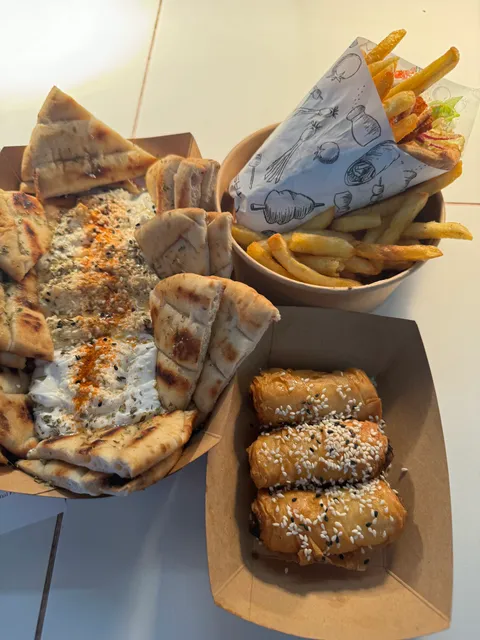 Mega Gyros at Freight island