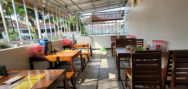 Coto Makassar "Daeng Imba" Cabang Balapan