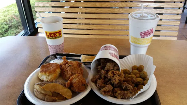 Lee's Famous Recipe Chicken