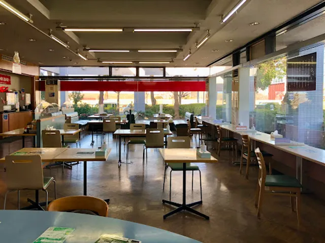 Yunirozu Osaka track station shop