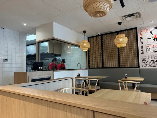 Mom's Pan-Fried Bun 老娘水煎包 | Newmarket