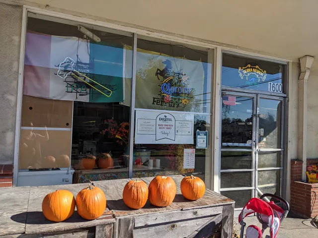 Giovanni's Produce & Grocery