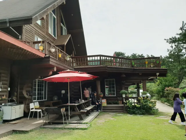 Yangpyeong Korean Log Pension