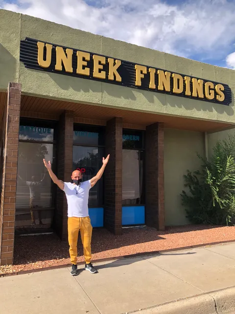 U Neek Findings LLC