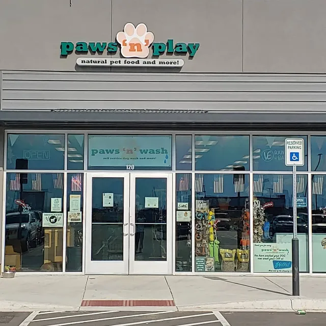 Paws 'n' Play Beeler Park