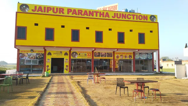 SPOT ON 42375 Hotel Keshar Palace