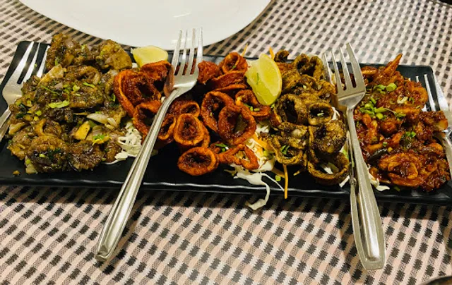 FOOD PLAZA RESTAURANT