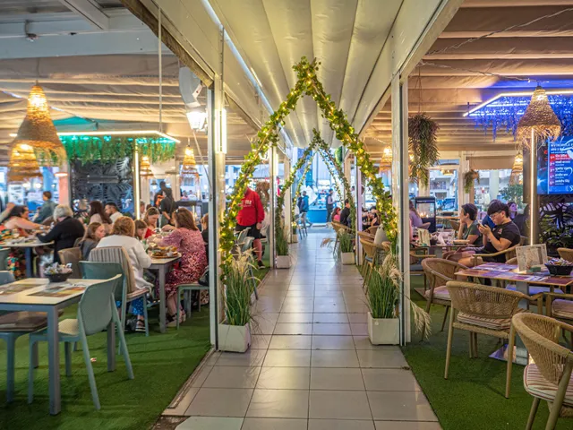 LA TASCA LATINA PUERTO MARINA