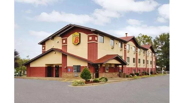 Super 8 by Wyndham Richmond Airport VA