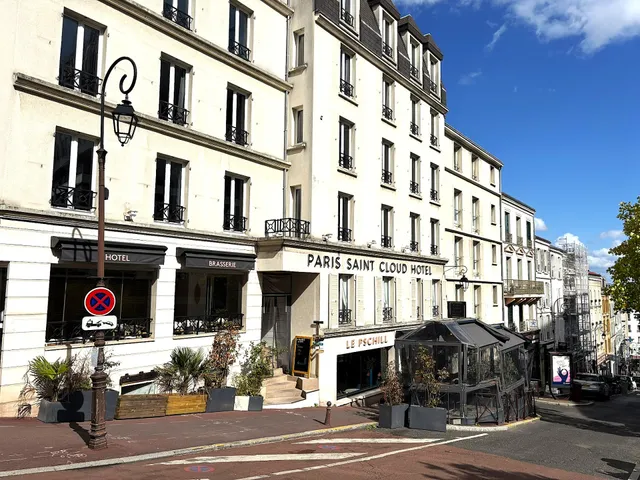 PARIS SAINT CLOUD HOTEL
