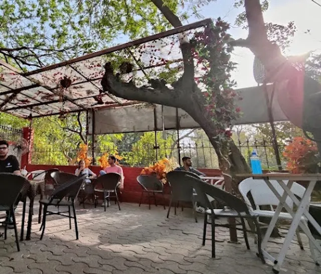 Too Mikkii Tapas Cafe in Chanakyapuri