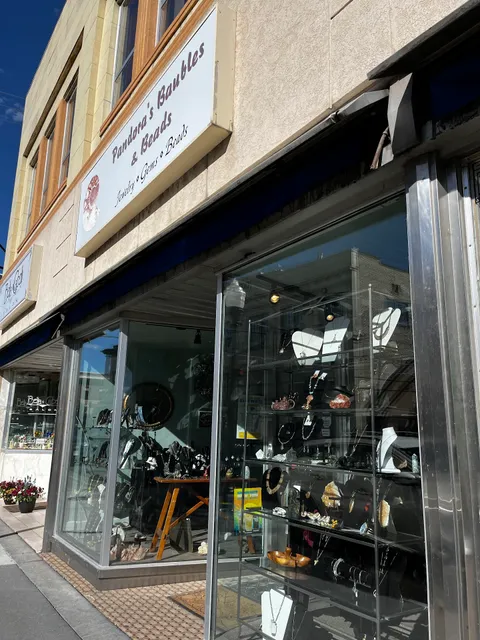 Pandora's Baubles & Beads