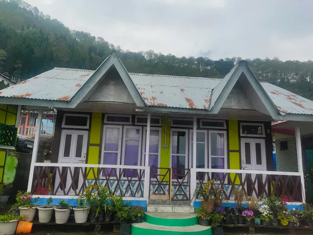 HIMALAYA HOMESTAY