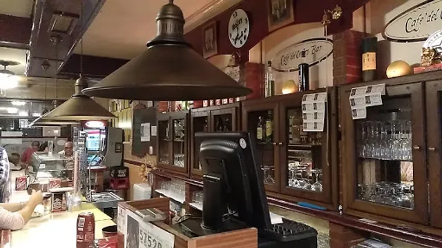 Café del Centro Bar