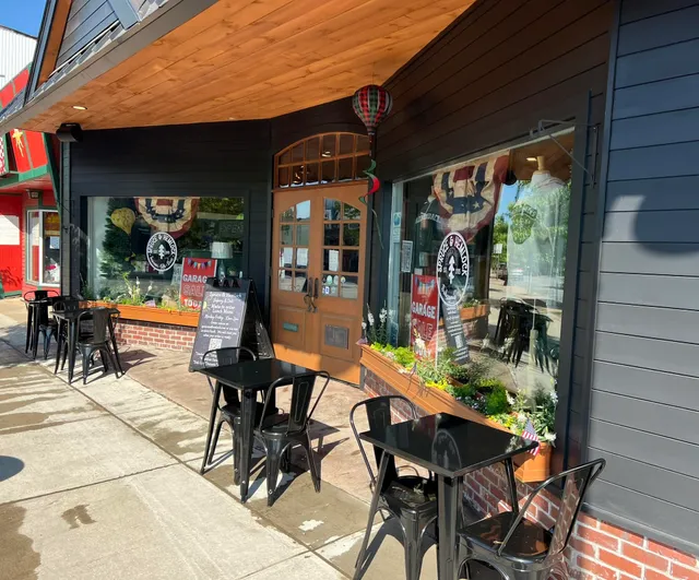 Spruce & Hemlock Gifts and Bakery/Deli