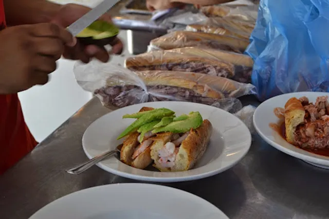 Tortas Ahogadas Hector