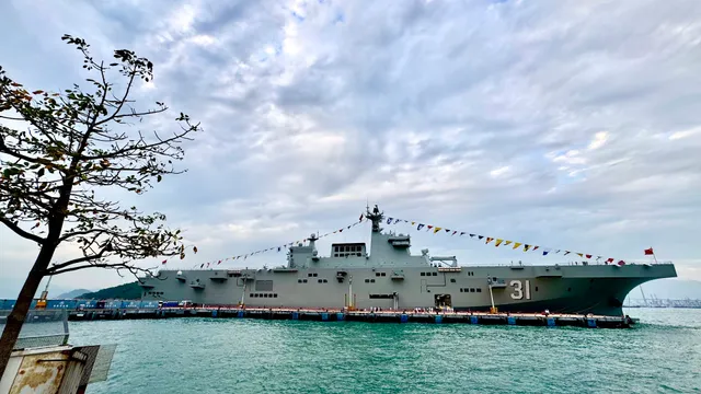 Cadogan Street Promenade