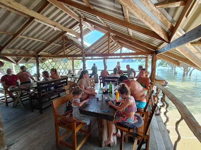 Sea View Restaurant Lanta Noi