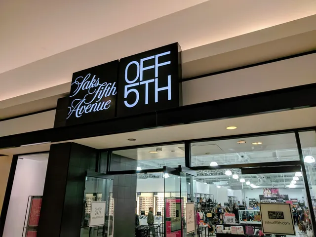Saks OFF 5TH