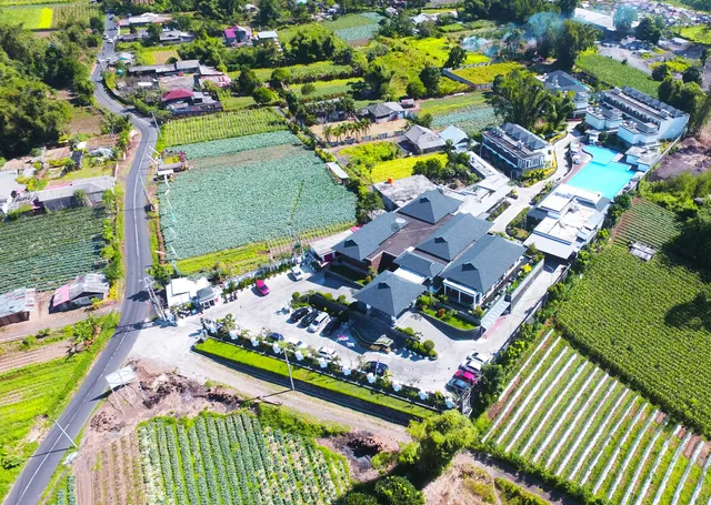 Grand Master Villa Tomohon