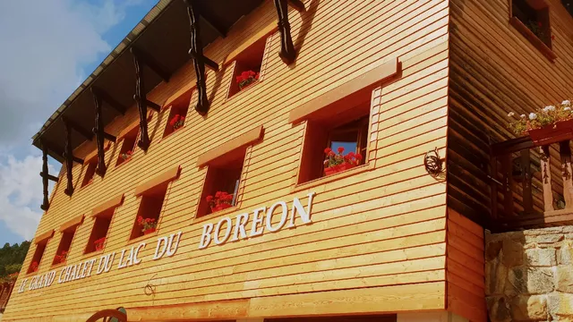 GRAND CHALET DU LAC DU BOREON