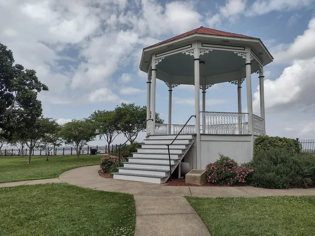 Natchez Bandstand