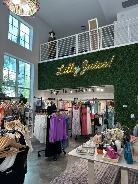 Lilly Juice Boutique!