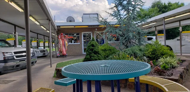 Myers Cruizzers Drive-In