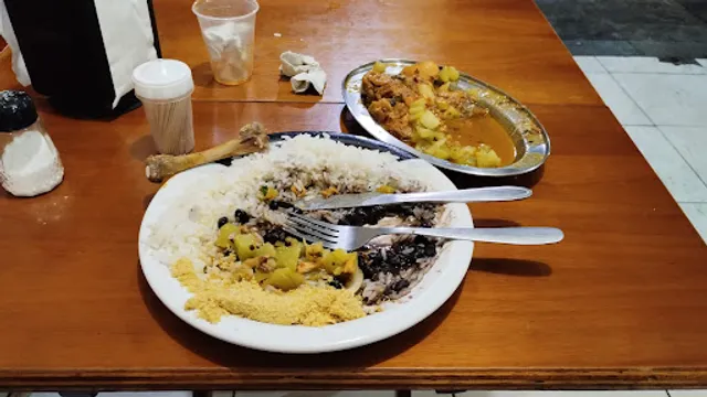 Bar e Restaurante Garota do Tanque