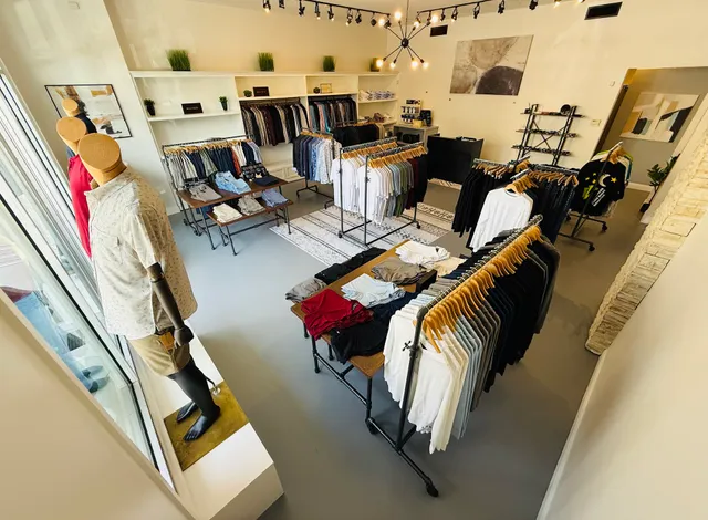 His Essentials & Co.