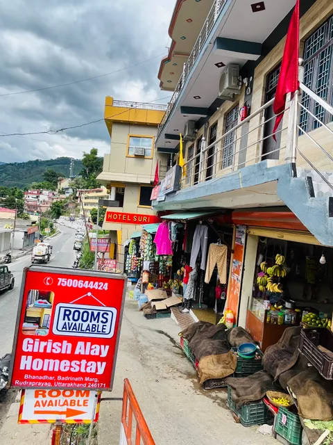 GIRISH ALAY HOMESTAY