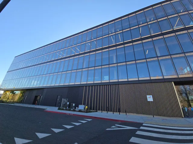 Google Sunnyvale - 237 Moffett Park Drive