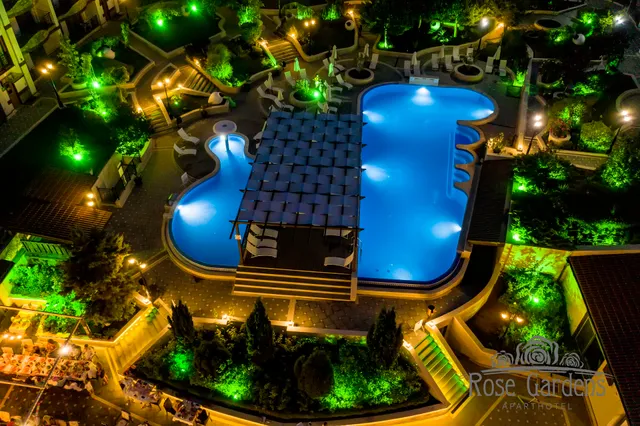 Rose Gardens Apart Hotel